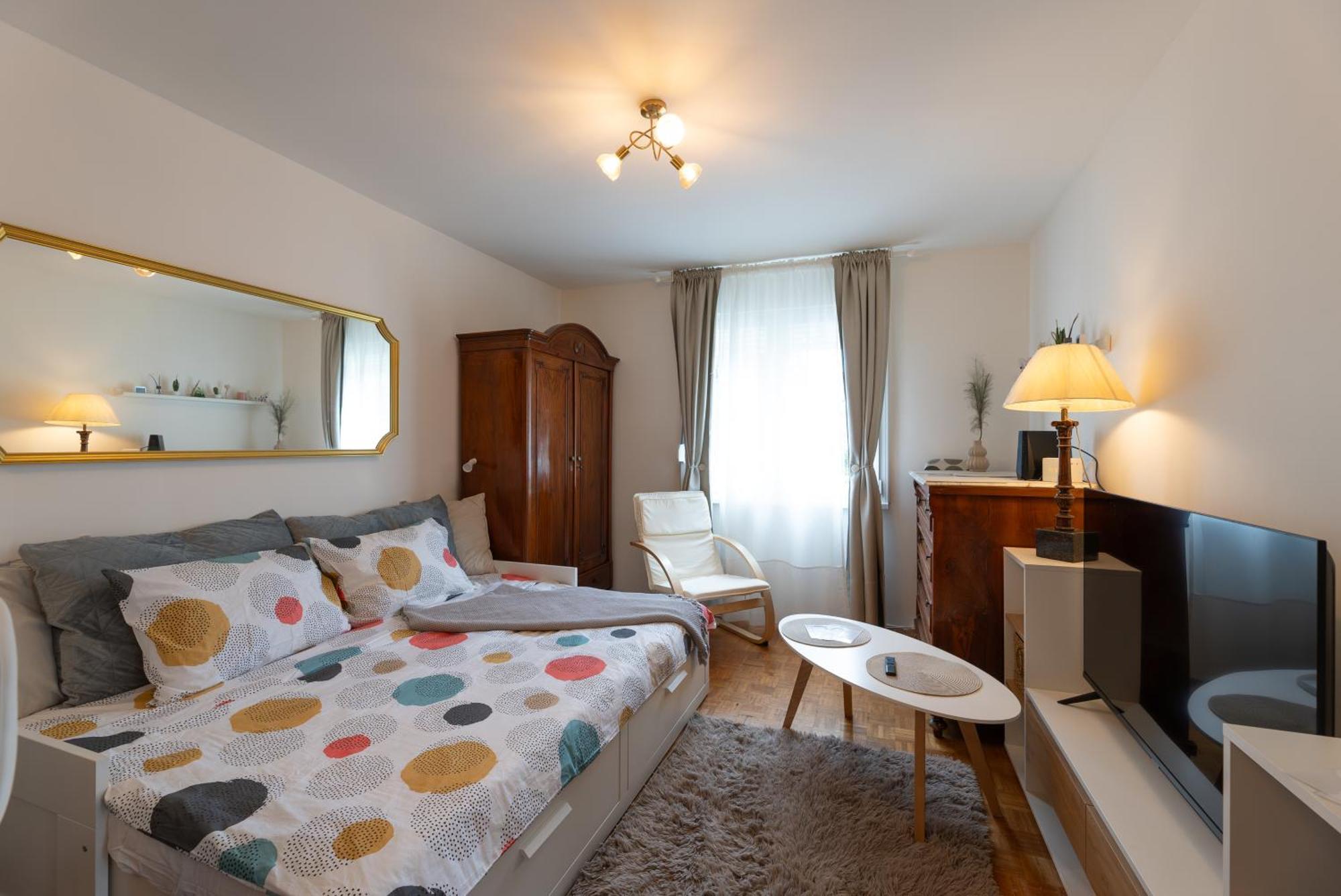 Studio Apartman Providenca Сплит Экстерьер фото